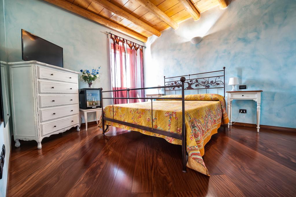 Villa Pace Поцоленго Стая снимка